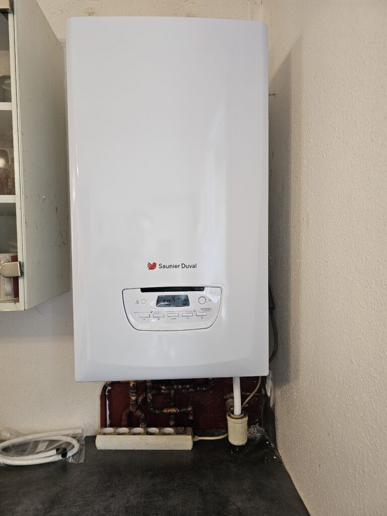 Remplacement d&rsquo;une ancienne chaudière GAZ par une chaudière moderne à condensation SAUNIER DUVAL à Bourogne et Morvillars